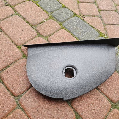 Obudowa osłona deski boczna prawa EU Opel Astra K 39037450