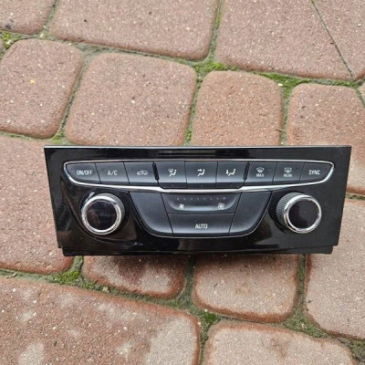 Panel sterowania nawiewu klimatyzacji nadmuchu Opel Astra K 39158162