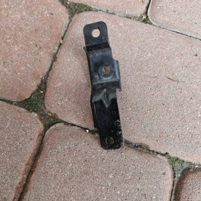 Uchwyt mocowanie wspornik silnika 1.5D 1.5CRDI LXD Opel Astra K 39217181