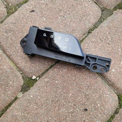 Wyświetlacz zmiany biegów pozycji Toyota Camry VIII XV70 76K721-LH