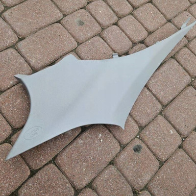 Plastik obudowa osłona słupka bagażnika Toyota Camry VIII XV70 62480-33210