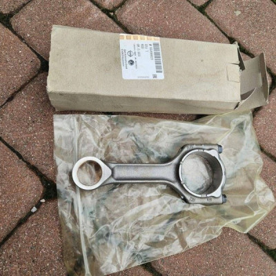 Korbowód 210KM 2.0D bi-turbo D20DTR B20DTR Opel Insignia B 55498419