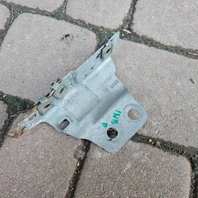 Wspornik błotnika mocowanie uchwyt prawy Opel Insignia B 39066643