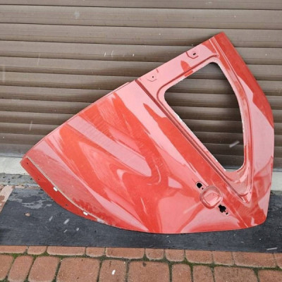 Drzwi tył tylne lewe - posiadaja uszkodzenie Toyota Aygo X 2022r