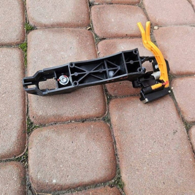 Klamka podstawa klamki tył tylnej lewej mocowanie Toyota Aygo X 2022r