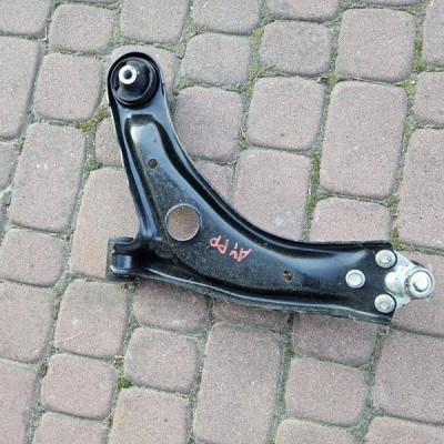 Wahacz przód przedni prawy sworzeń kompletny Toyota Aygo X 2022r