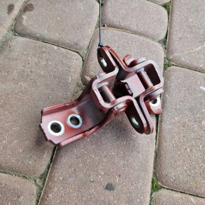 Zawias zawiasy drzwi przód przednich prawych komplet 2HV Toyota Aygo X 22r