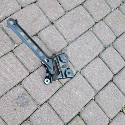 Mocowanie wspornik uchwyt Toyota Aygo X 2022r