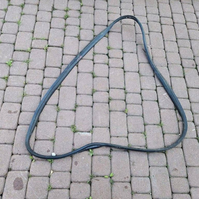 Uszczelka karoseryjna drzwi prawa przednia Toyota Aygo X 2022r