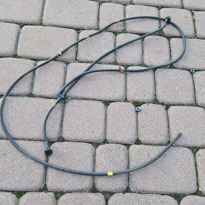 Dysze spryskiwacze szyby przedniej czołowej podszybia Toyota Aygo X 2022r