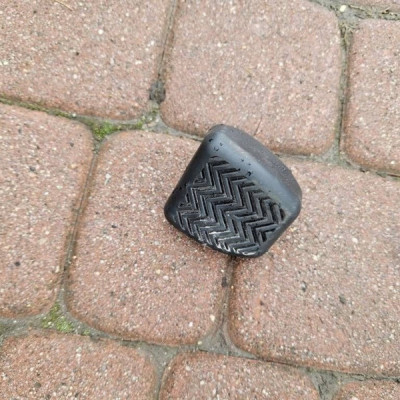 Nakładka gumka guma na pedał pedały Toyota Aygo X 2022r