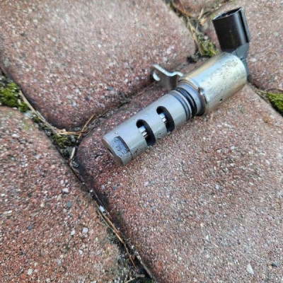 Czujnik ciśnienia oleju 1.0i VVTI 1KR 2022r Toyota Aygo X 5O5P5L5E5X1441-