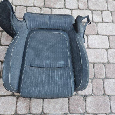 Siedzisko fotela kierowcy lewego gąbka poszycie Renault Megane IV