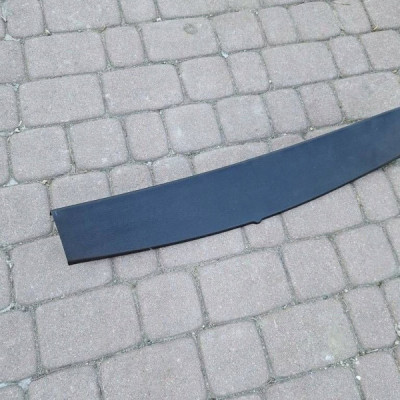 Obudowa osłona klapy bagażnika kombi Renault Megane IV 909009966R