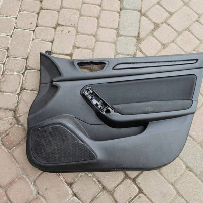 Boczek przód przedni prawy welur carbon EUROPA Renault Megane IV 809009313R