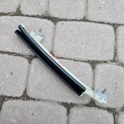 Prowadnica szyby tył tylnej prawej Renault Megane IV 822166457R