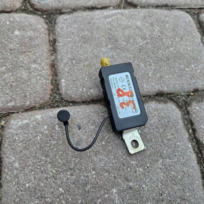 Antena wzmacniacz antenowy radia Renault Megane IV 282309775R