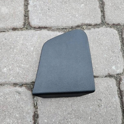 Plastik obudowa osłona klapy bagażnika kombi Renault Megane IV 849229842R