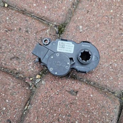 Silniczek nagrzewnicy klap nawiewu Renault Megane IV T32088B