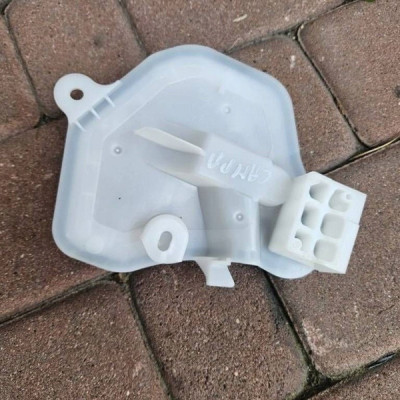 Obudowa osłona podstawa drzwi prawa Toyota Camry VIII XV70 87963-33030