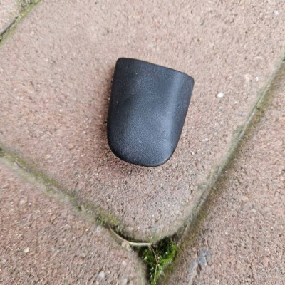 Obudowa zaślepka klamki prawy przód Toyota Camry VIII XV70 690-FR