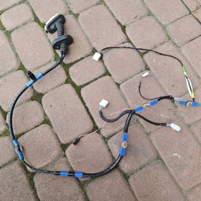 Instalacja drzwi tył tylnych lewych Toyota Camry VIII XV70 82154-33361