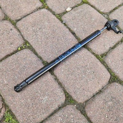 Siłownik teleskop klapy bagażnika tylny Toyota Camry VIII XV70 64530-06020