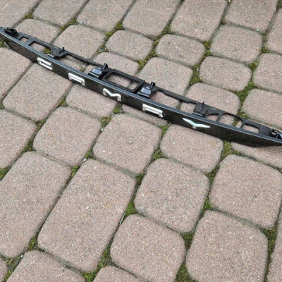 Listwa obudowa klapy bagażnika blenda Toyota Camry VIII XV70 76811-33520