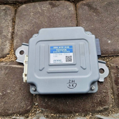 Moduł sterownik napięcia baterii Toyota Camry VIII XV70 89892-33040