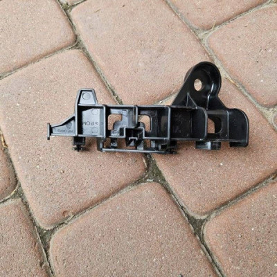 Uchwyt mocowanie wspornik zderzaka tył p Toyota Camry VIII XV70 52562-33060