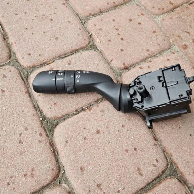 Manetka przełącznik świateł Toyota Camry VIII XV70 33400-17J781