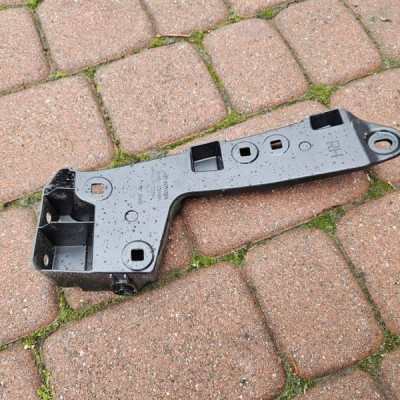 Mocowanie ślizg zderzaka tył prawy Toyota Camry VIII XV70 52591-33040