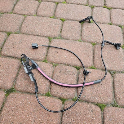 Czujnik ABS koła przedniego prawy Toyota Camry VIII XV70 89542-33160