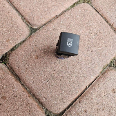 Przycisk przełącznik włącznik długich świateł Toyota Camry VIII XV70 F222