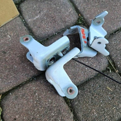 Zawias zawiasy drzwi tył tylne prawe EPR białe Opel Mokka B II