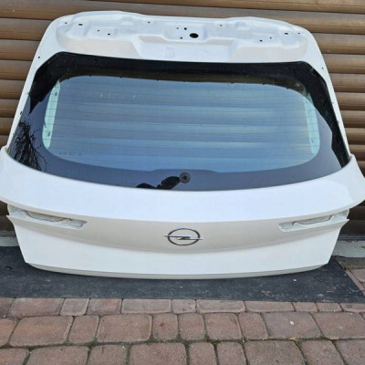 Klapa tylna EWP jasna szyba biała Opel MOKKA 2 B II