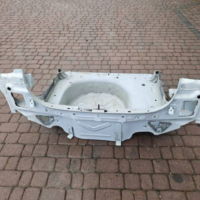 Wanna z pasem tylnym EWP bagażnika ćwiartka Opel MOKKA 2 II B