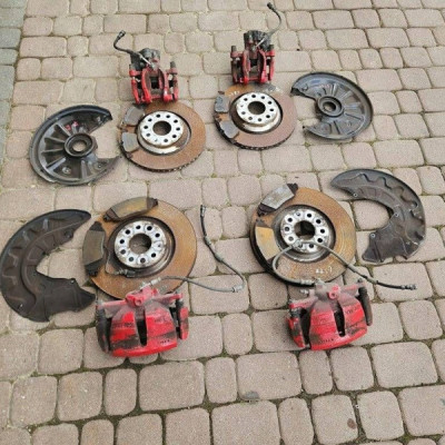 Komplet hamulcy SWAP GTI tarcze zaciski 2.0TFSI Volkswagen Golf 7 VII GTI