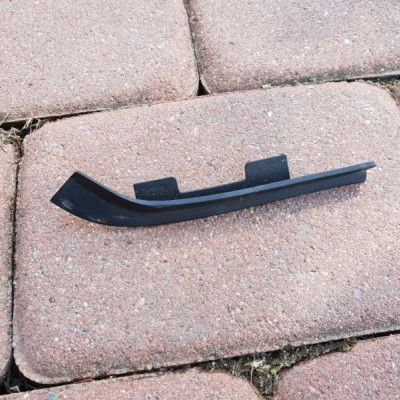 Osłona podszybia prawa Opel Insignia 13270566