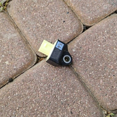 Czujnik sensor uderzeniowy AIRBAG Toyota Camry VIII XV70 89173-33120