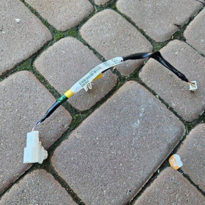 Wiązka kabel wtyczka czujnika szyby Toyota Camry VIII XV70 82144-33100