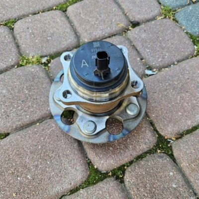 Piasta zawieszenia tył tylnego RAV4 Toyota Camry VIII XV70 89544-12030