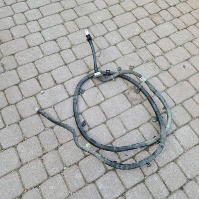 Przewód rura kabel wtyczka klema akumulatora Opel Astra K 39187543