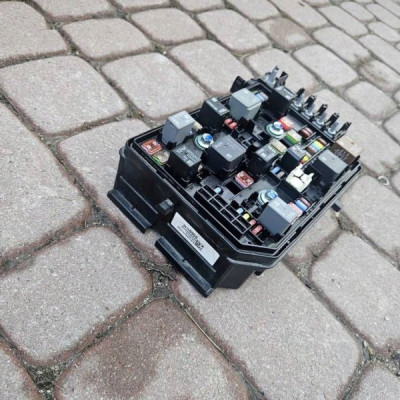 Skrzynka bezpieczników BSI 1.6CDTI Opel Astra K 39158969