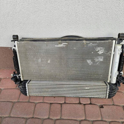 Chłodnice komplet chłodnic wentylator 1.2T LIH LIF FL Opel Astra K 39109572