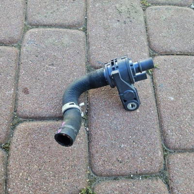 Pompka obiegowa wody 2.5 HYBRYDA XA25A Toyota Camry VIII XV70 4B13B85047