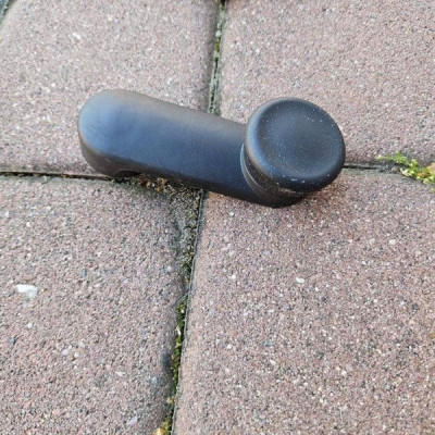 Rączka podnoszenia szyby korba korbka tył Opel Corsa E 24451527