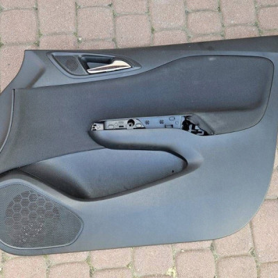 Boczek przód przedni prawy EUROPA welur welurowy Opel Corsa E 13403446