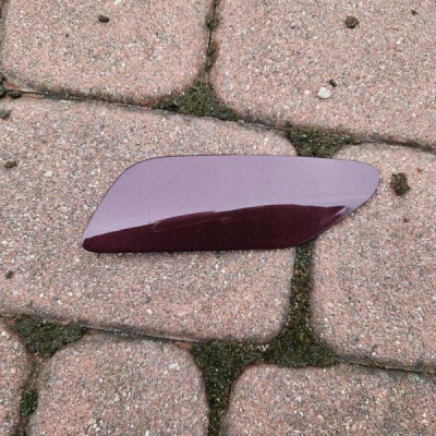 Zaślepka dyszy spryskiwacza zderzaka lampy lewa Opel Cascada 13372417