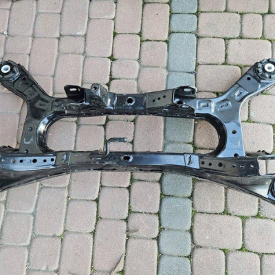 Zawieszenie tył tylne sanki wózek kołyska Toyota Camry VIII XV70